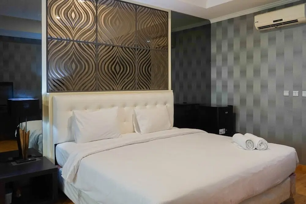 Джакарта: Spacious Studio with Sofa Bed @ Ancol Mansion Apartment
