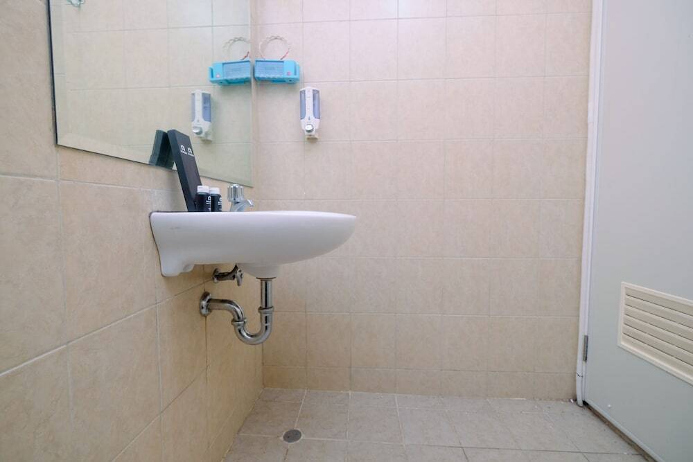 Джакарта: Comfy and Good Location 2BR Mediterania Marina Apartment