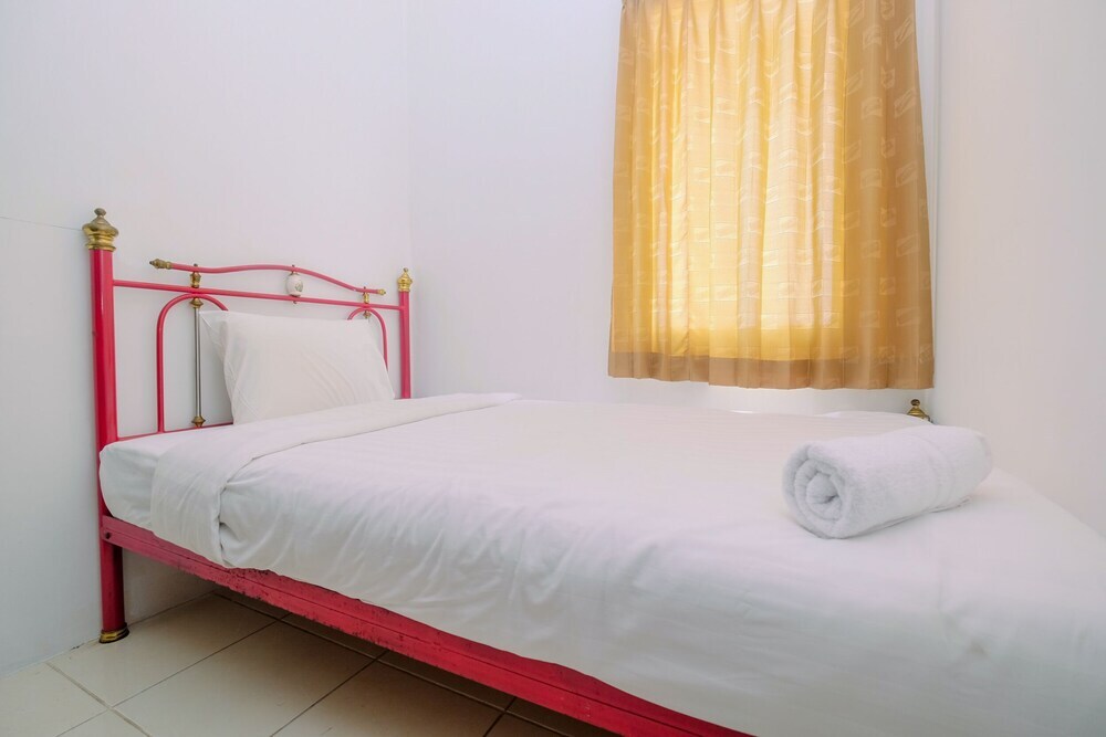 Джакарта: Comfy and Good Location 2BR Mediterania Marina Apartment