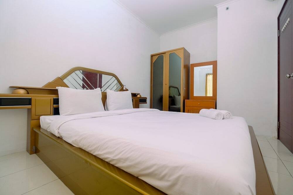 Джакарта: Comfy and Good Location 2BR Mediterania Marina Apartment