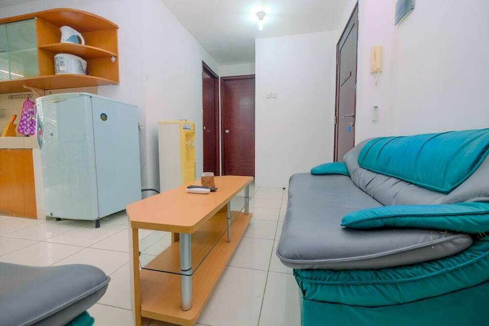 Comfy and Good Location 2BR Mediterania Marina Apartment — фото 1