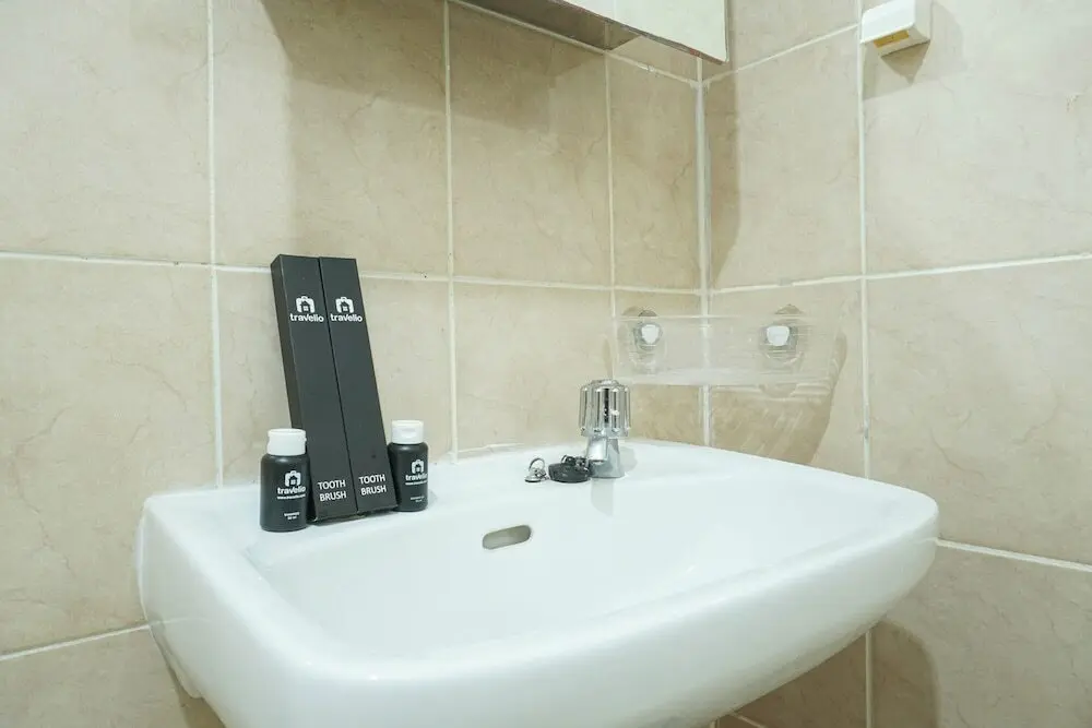 Джакарта: 2BR near Baywalk Pluit Mall at Green Bay Apartment