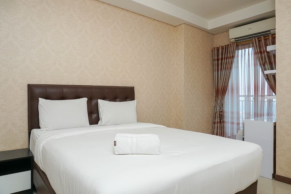 Джакарта: Comfortable 2BR at Condominium Green Bay Pluit Apartment