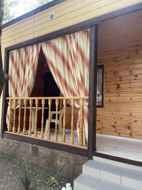 Кабардинка: База отдыха Морской бриз 1