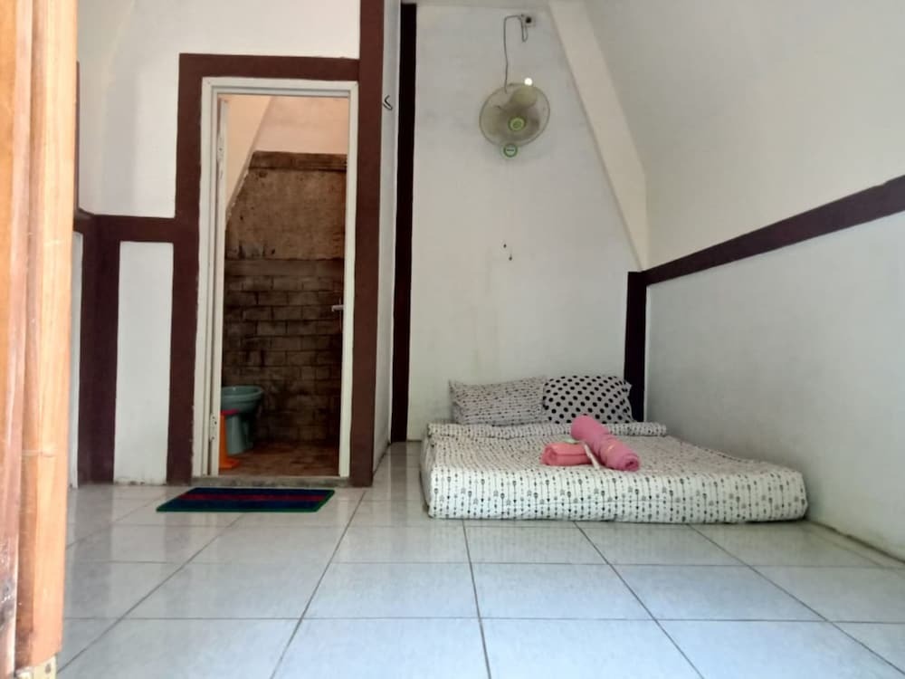 Кебумен: Pantai Suwuk River View Bungalow