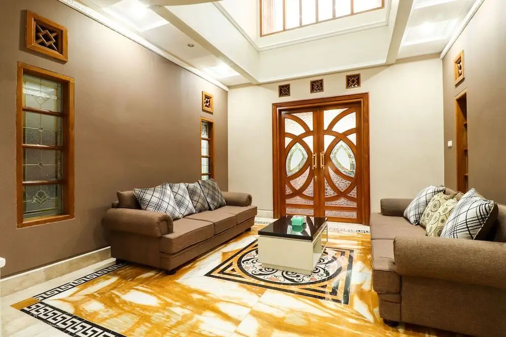 Батуретно: DRW Kost Exclusive & Homestay