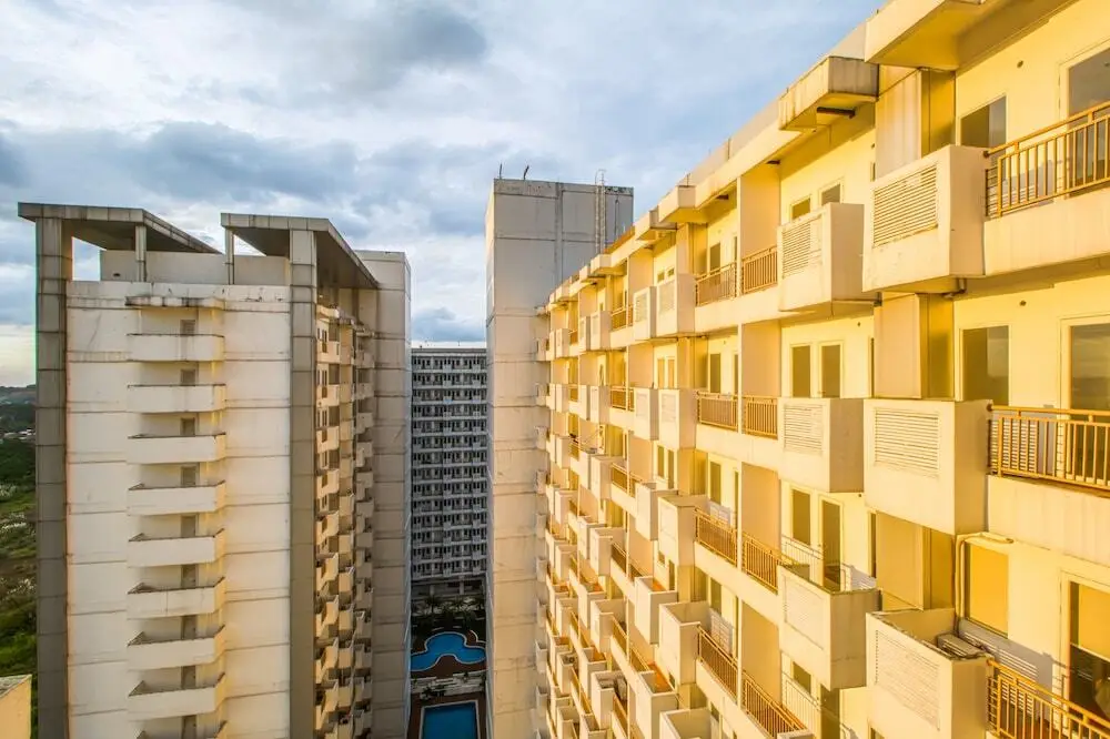 Skyland Sentul Tower Apartment — фото 1