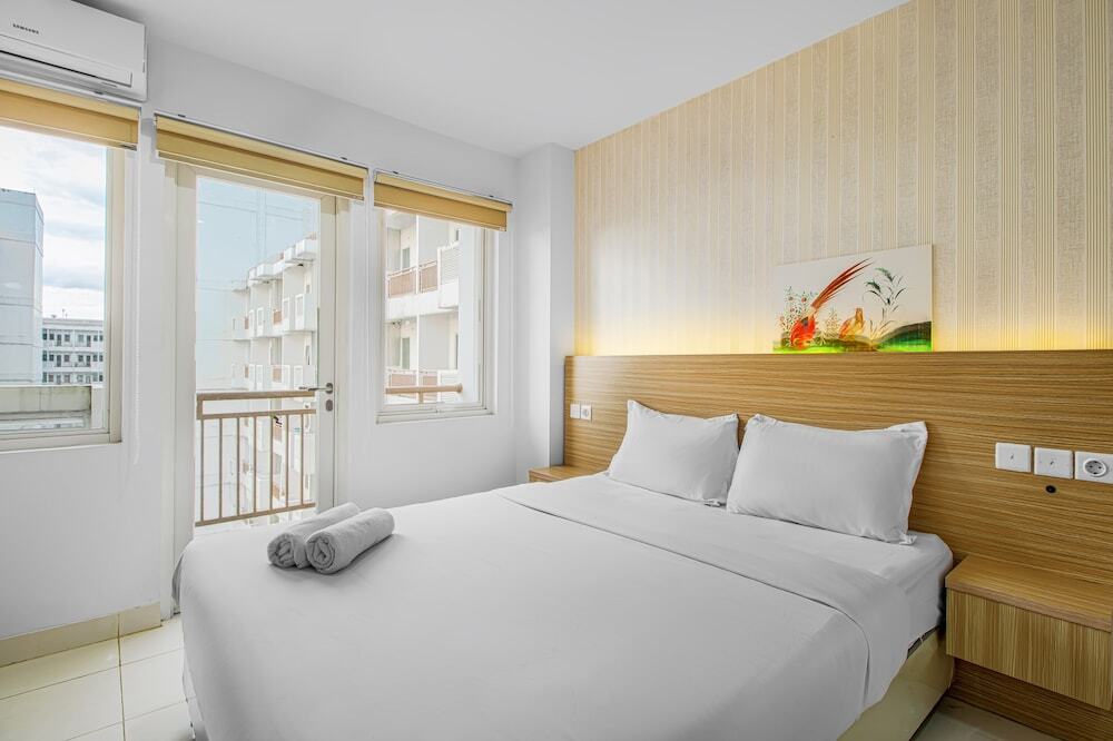 Сукарайя: Skyland Sentul Tower Apartment