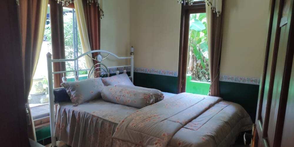 Батуретно: Homestay Hanum