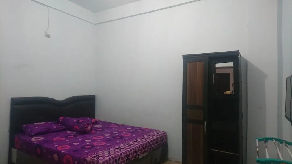 Медан: Rumah Singgah Keluarga