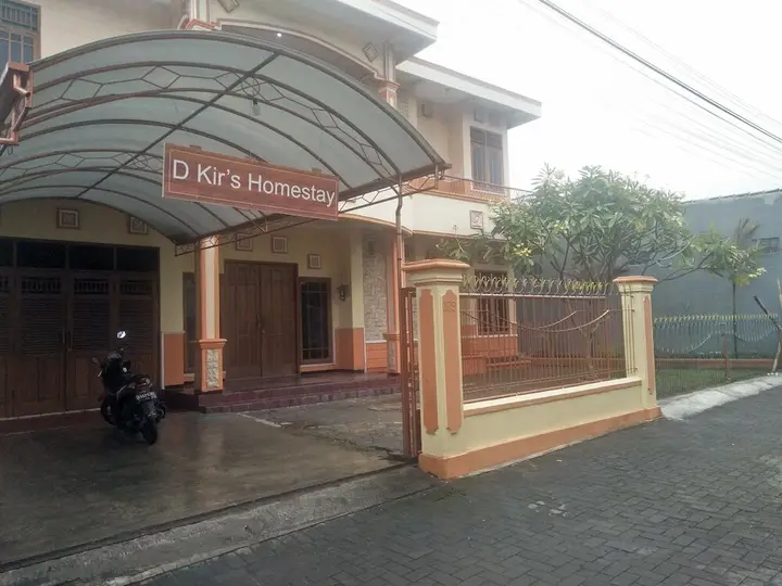 Депок: D Kir's Homestay