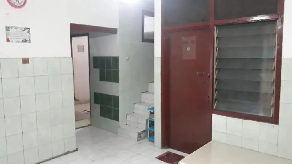 Сурабая: Homestay Mas Arjuna - Female Only