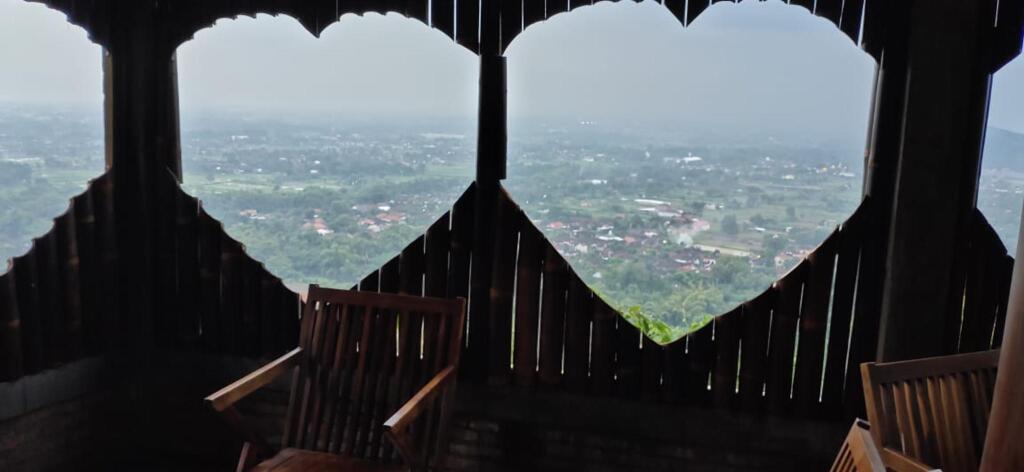 Батуретно: Bukit Tompak Cottage