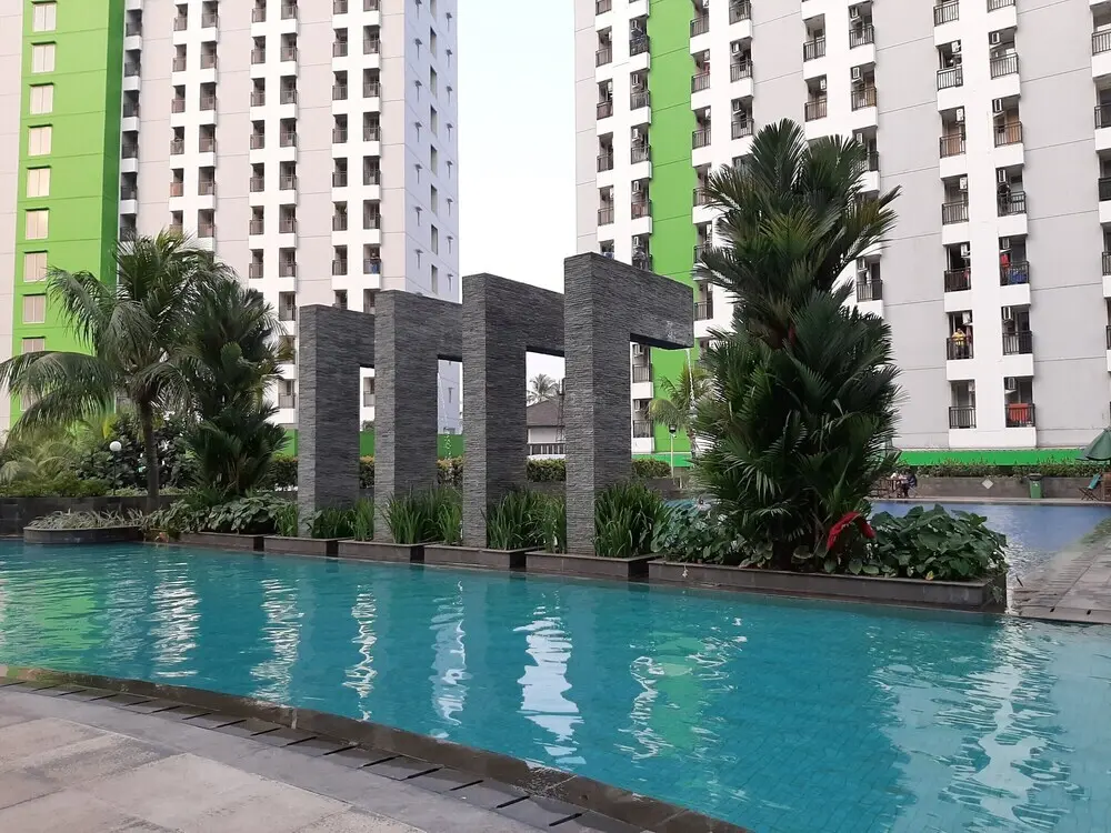 Южный Тангеранг: Minimalist and Comfy Studio Green Lake View Apartment