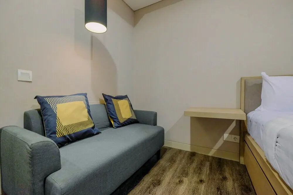 Джакарта: Minimalist and Posh Studio Kemang Village Apartment