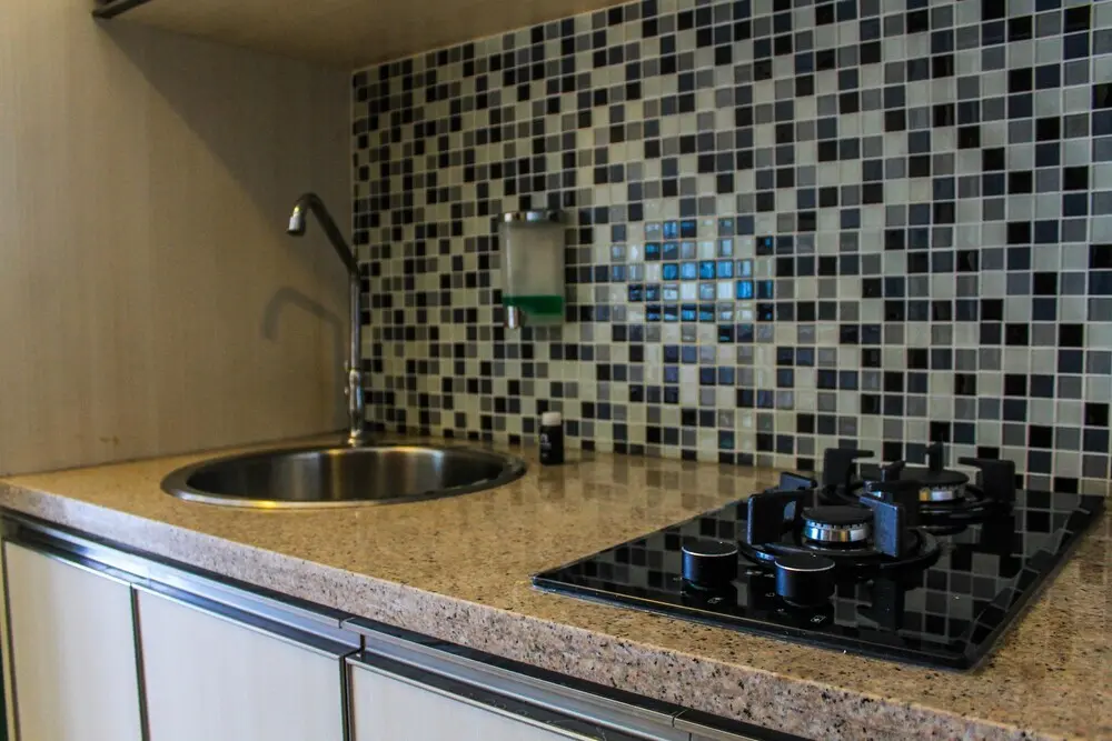 Джакарта: Fully Furnished Studio Apartment at Tamansari The Hive