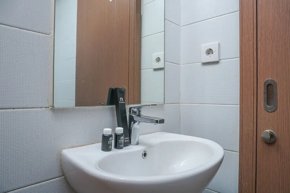 Джакарта: Good Location @ Studio Puri Orchard Apartment