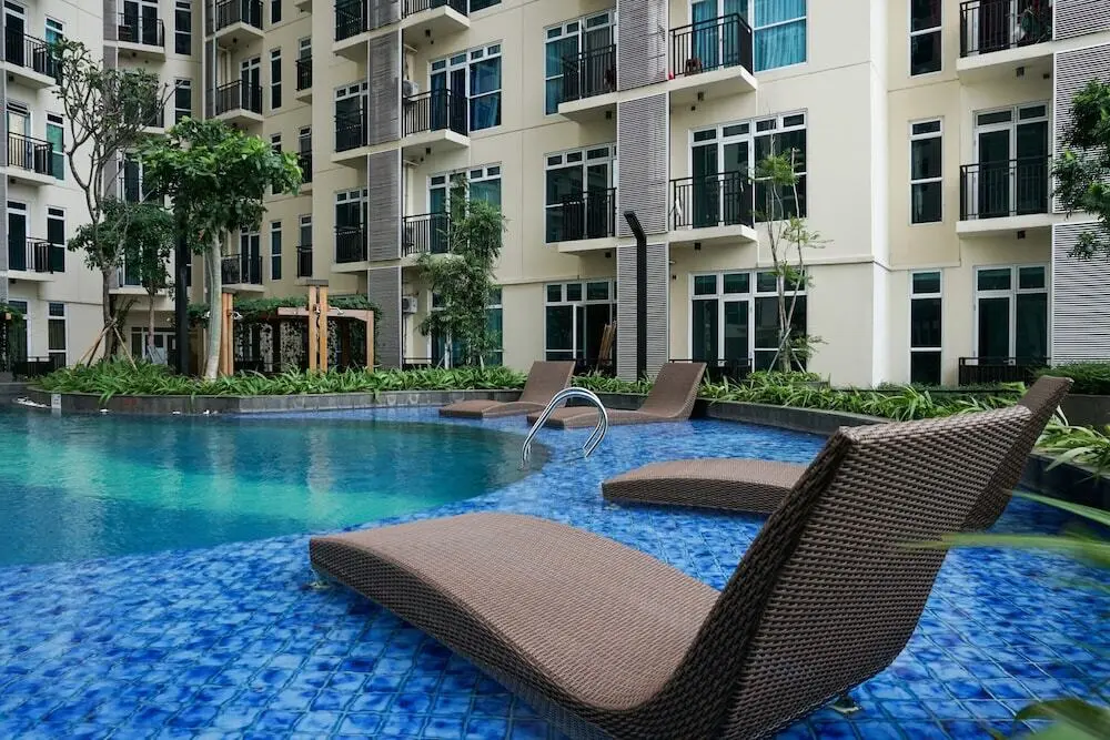 Джакарта: Good Location @ Studio Puri Orchard Apartment