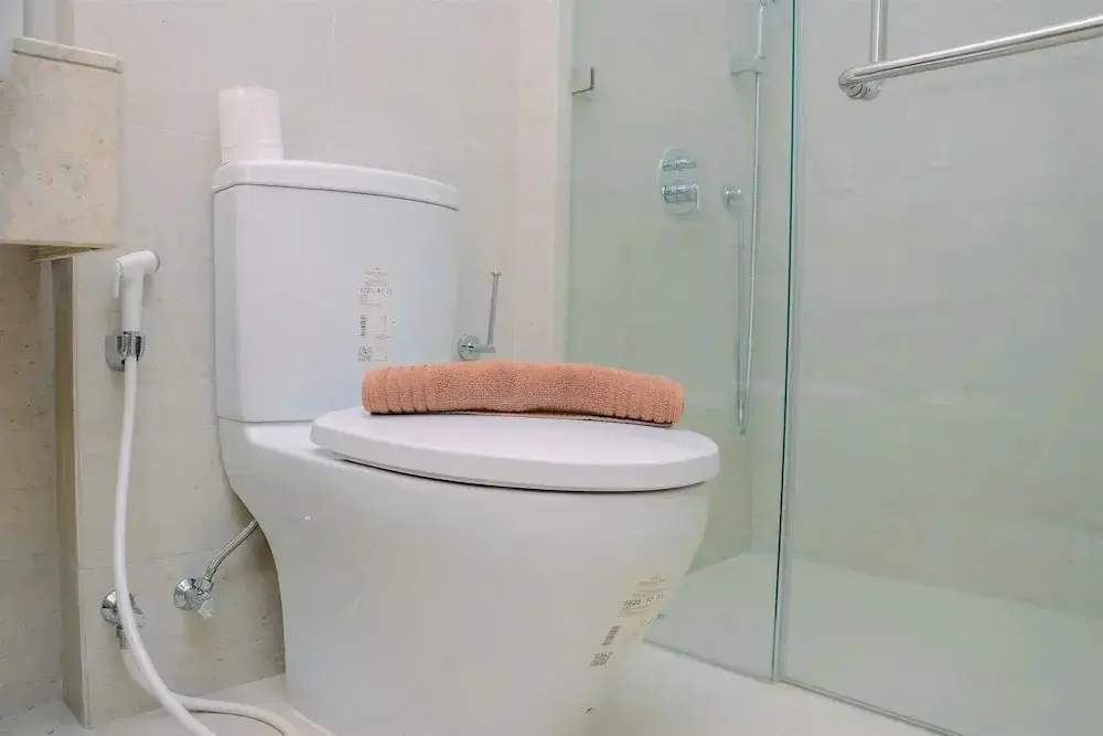 Джакарта: Best Price Studio Apartment at Gold Coast