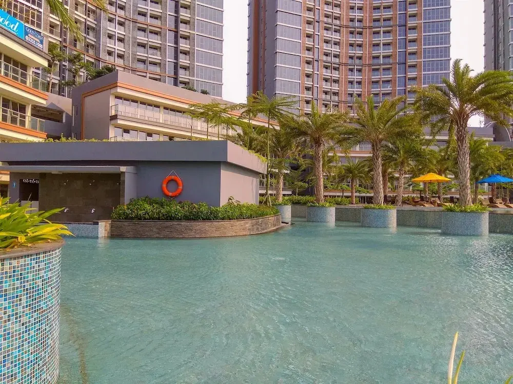 Джакарта: Best Price Studio Apartment at Gold Coast