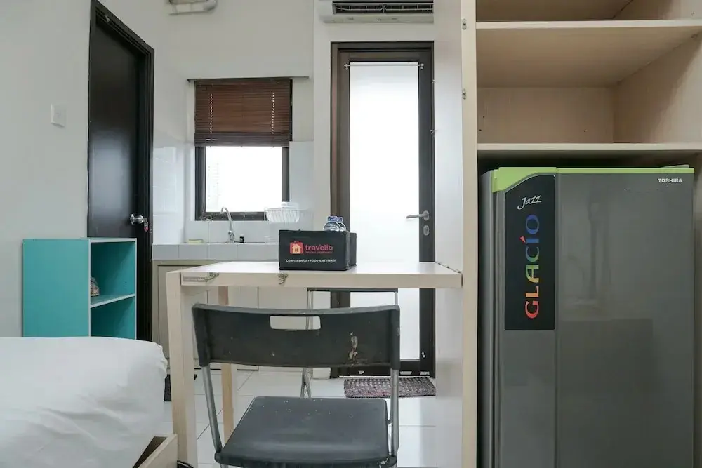 Джакарта: Comfortable and Homey Studio Apartment at Kebagusan City