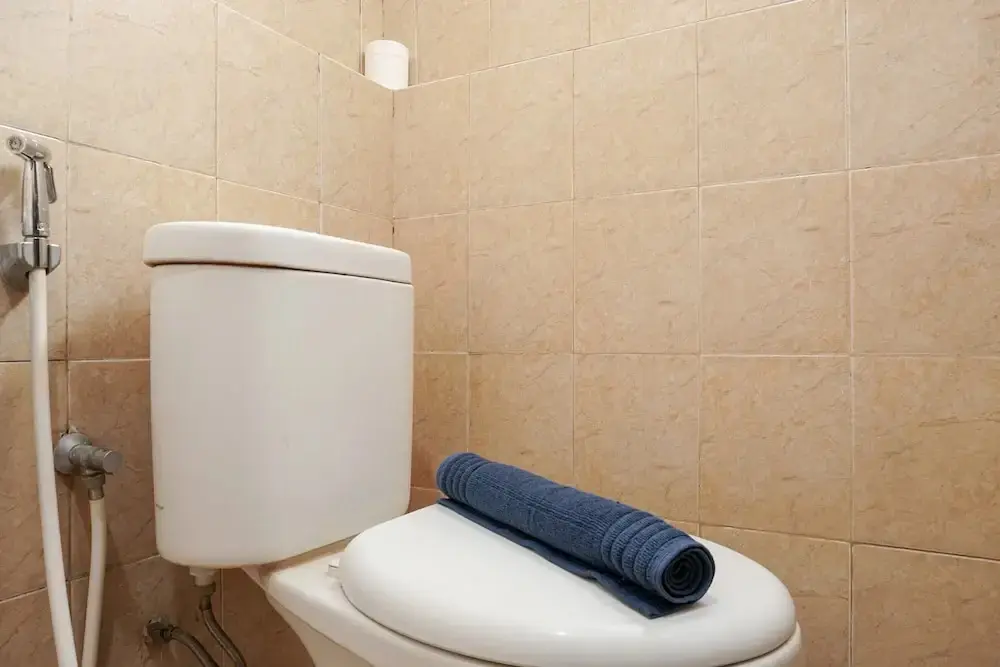 Джакарта: Comfortable and Homey Studio Apartment at Kebagusan City