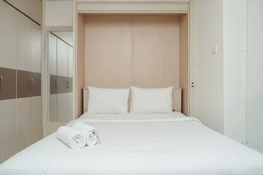 Джакарта: Comfortable and Homey Studio Apartment at Kebagusan City