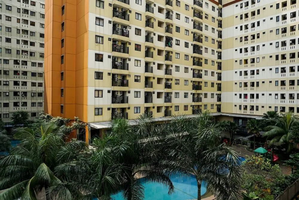 Джакарта: Comfortable and Homey Studio Apartment at Kebagusan City
