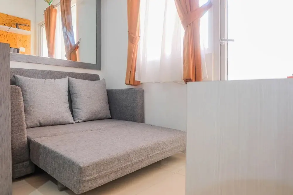 Джакарта: Warm and Cozy 2BR Green Pramuka Apartment near Mall