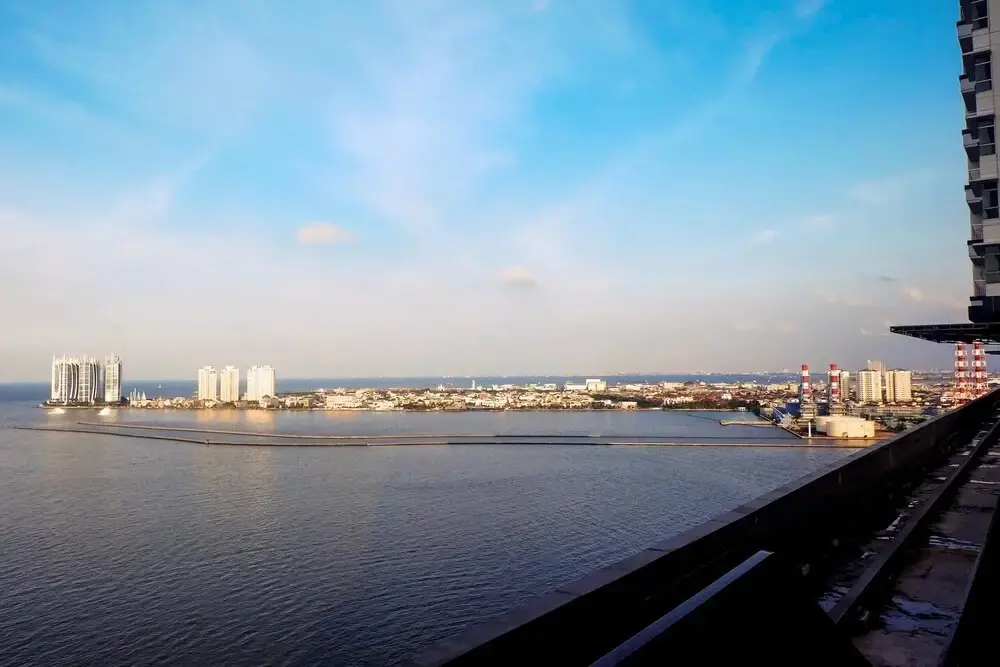 Джакарта: Best View and Spacious 2BR Green Bay Pluit Apartment