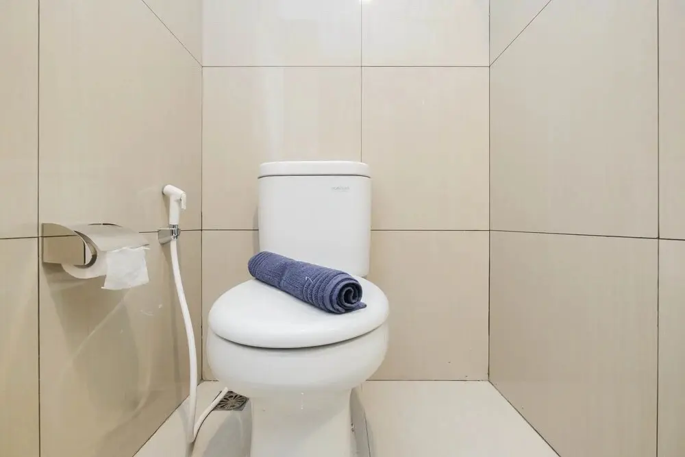 Бекаси: Modern Studio at Grand Kamala Lagoon Apartment