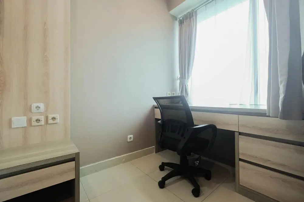 Бекаси: Modern Studio at Grand Kamala Lagoon Apartment