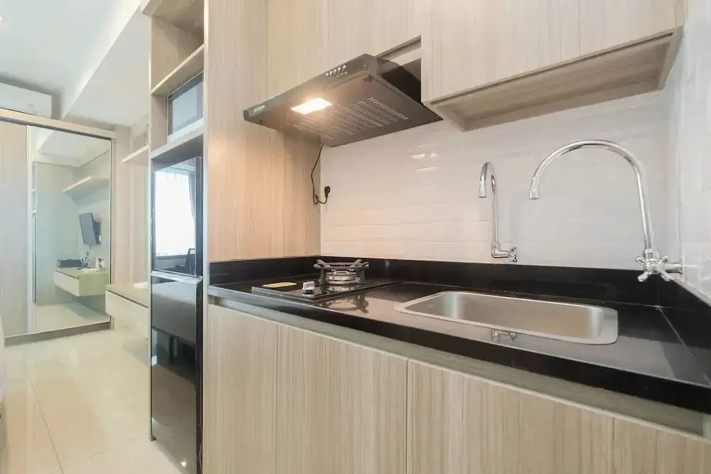 Бекаси: Modern Studio at Grand Kamala Lagoon Apartment