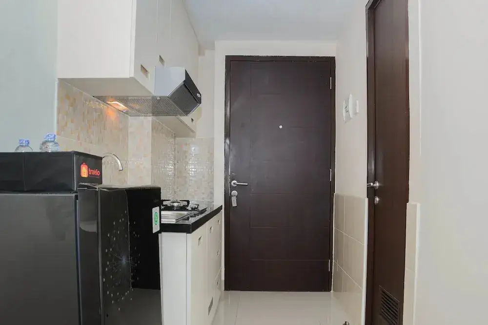 Бекаси: Clean Studio Apartment at Grand Dhika City