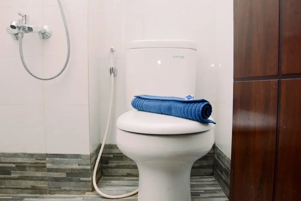 Караванг: Affordable Room at Guesthouse Galuh Mas