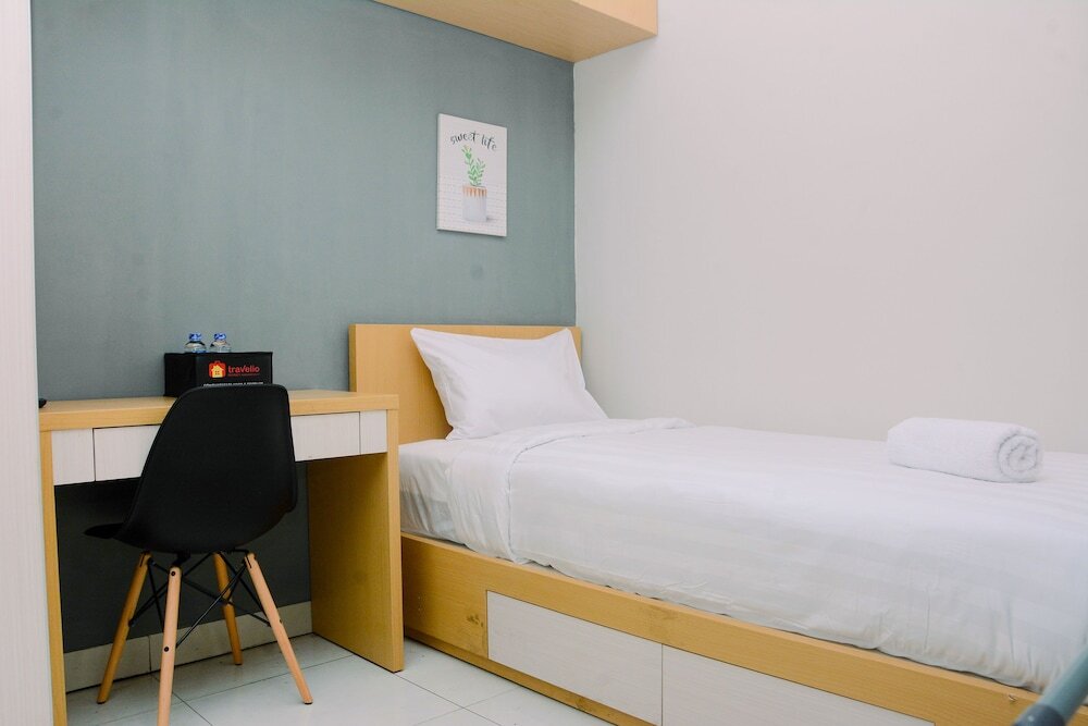 Караванг: Affordable Room at Guesthouse Galuh Mas
