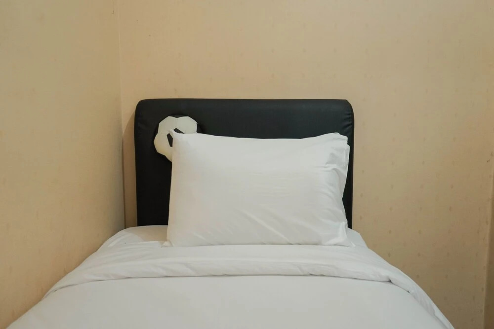 Джакарта: Simply Cozy 2BR Green Pramuka Apartment