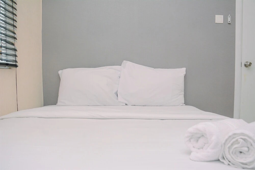 Джакарта: Chic & Clean 2BR Apartment at Green Pramuka City