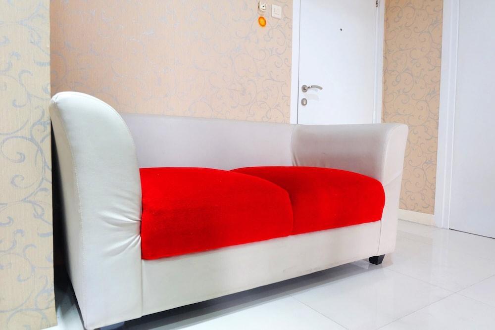 Джакарта: Comfy 2BR Apartment at Green Pramuka City