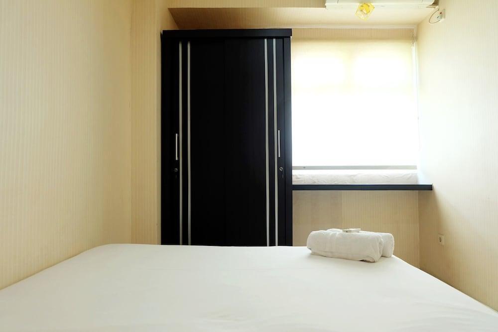 Джакарта: Comfy 2BR Apartment at Green Pramuka City