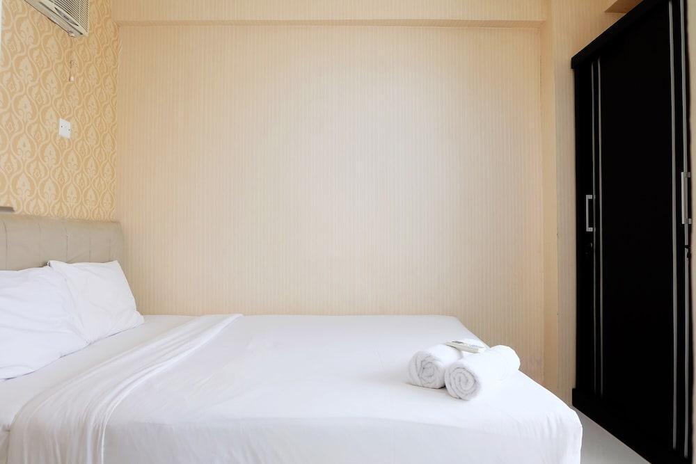 Джакарта: Comfy 2BR Apartment at Green Pramuka City