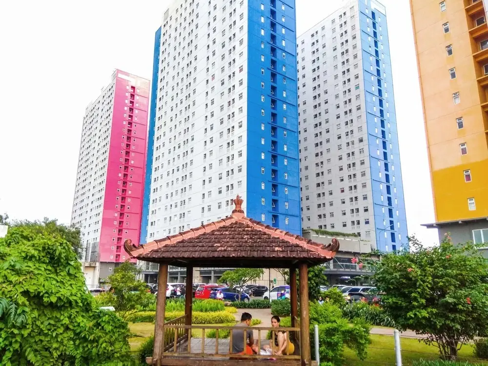 Джакарта: Comfy 2BR Apartment at Green Pramuka City
