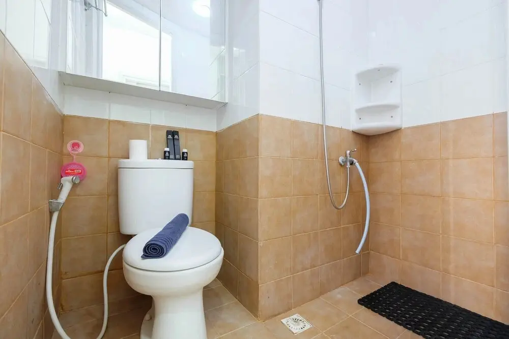 Джакарта: 2BR at Green Pramuka Apartment with Mall Access