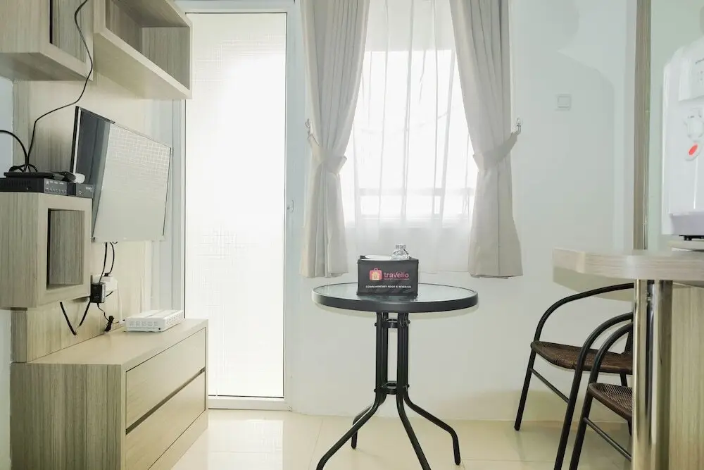 2BR at Green Pramuka Apartment with Mall Access — фото 1