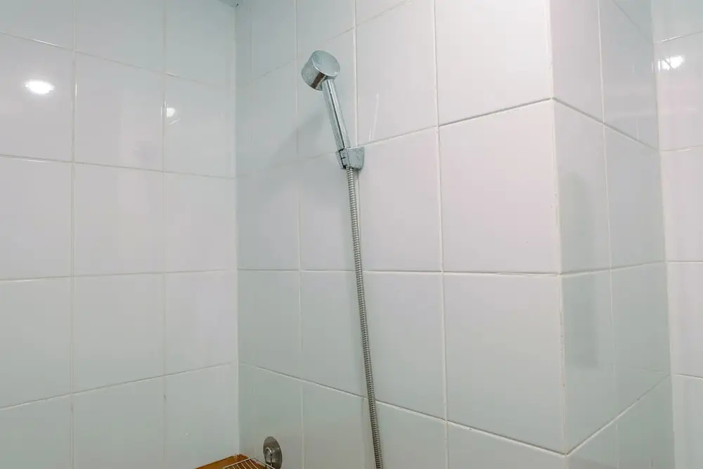 Джакарта: Connected to Mall 2BR Apartment at Green Pramuka City