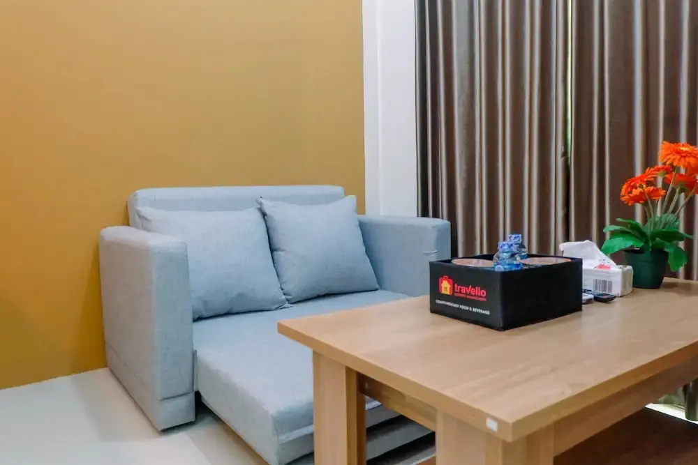 Джакарта: Connected to Mall 2BR Apartment at Green Pramuka City