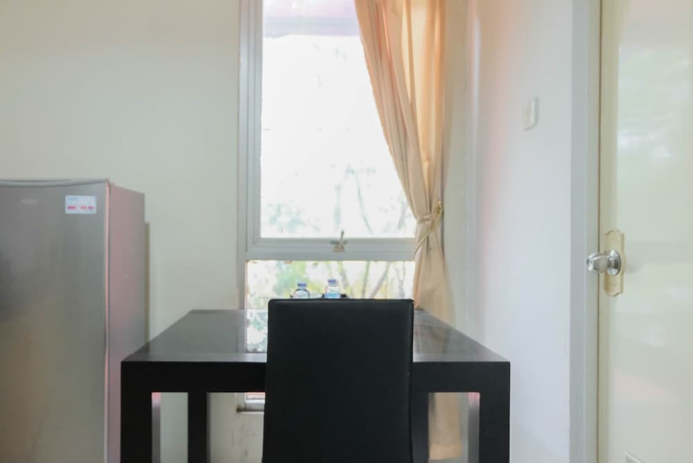 Тангеранг: Best Price Studio at The Habitat Apartment near UPH
