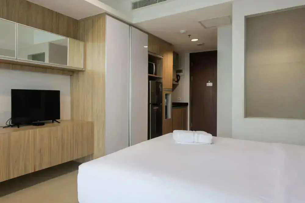 Тангеранг: Studio Apartment with Mall Access at U Residence