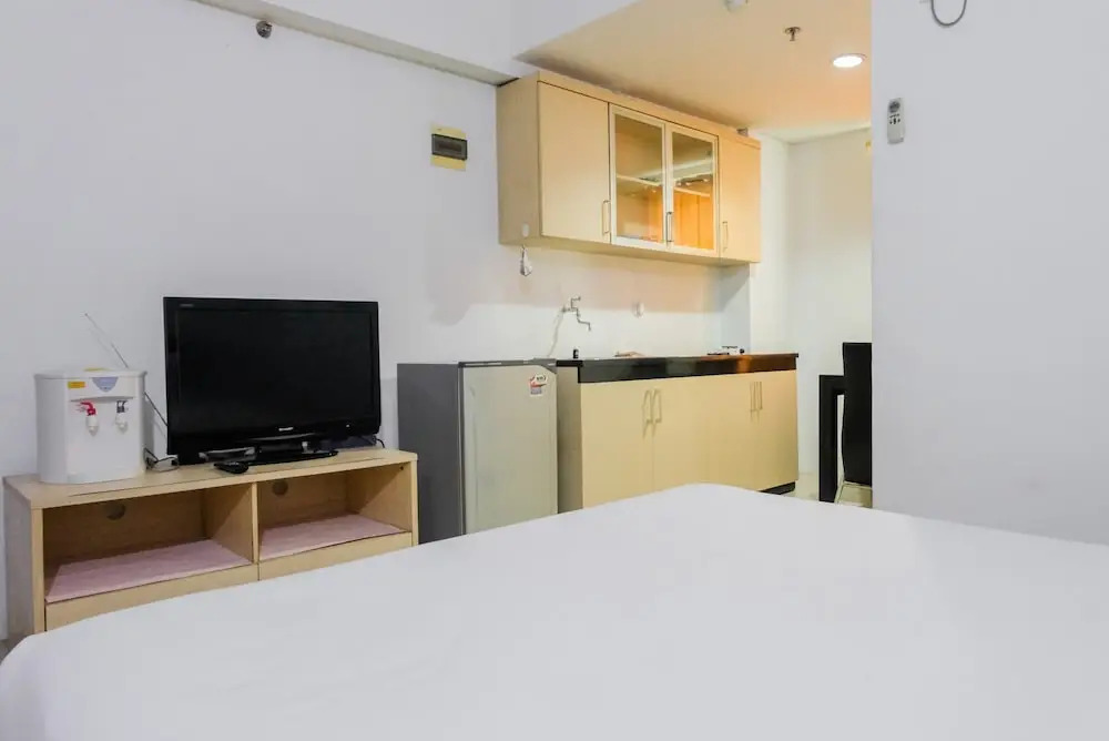 Тангеранг: Stylish and Convenient Studio The Habitat Apartment