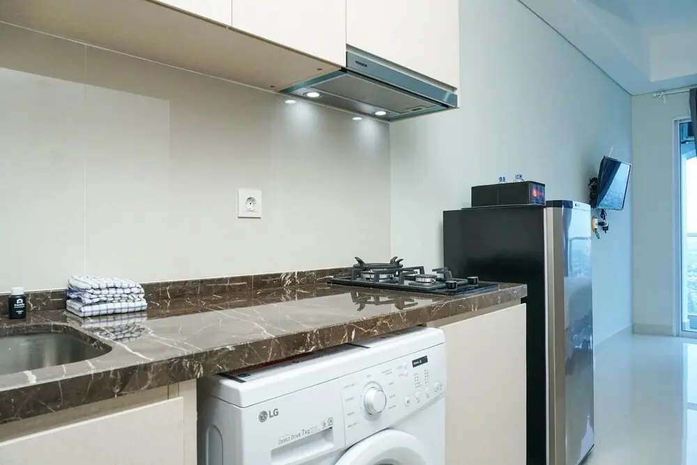 Джакарта: Minimalist Studio Apartment at Puri Mansion
